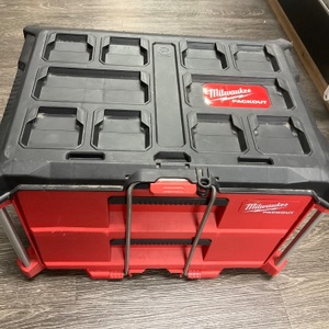 MILWAUKEE 2 DRAWER PACKOUT BOX 