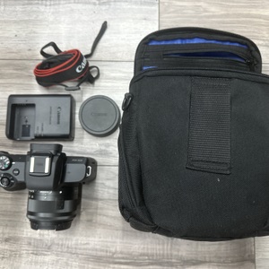 CANON EOS M50