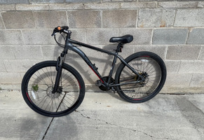 SCHWINN DUAL  SPORT GRAVEL BIKE 