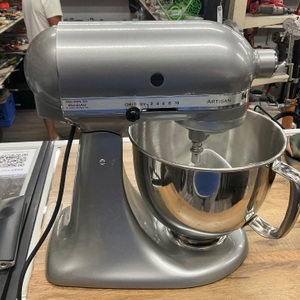 Kitchen Aid ksm150pscu Mixer