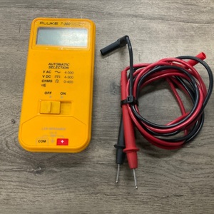 FLUKE 7-300 ELECTRICAL TESTER