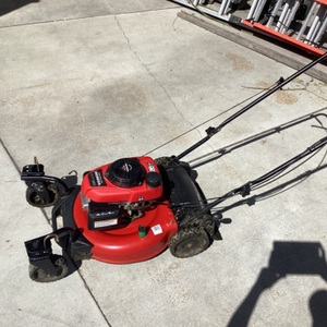 MTD SELF PROPELLED LAWNMOWER 12AVC6RQ719