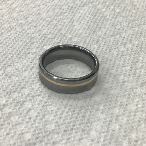Two tone Tungsten Band Ring Sz:13 18.4g/14kt 
