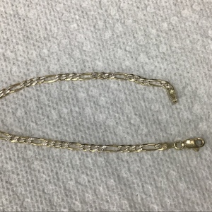 Two tone Gold Figaro Bracelet 2.9g/14kt 