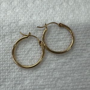 Yellow Gold Hoops Earrings 1.1g/14kt 