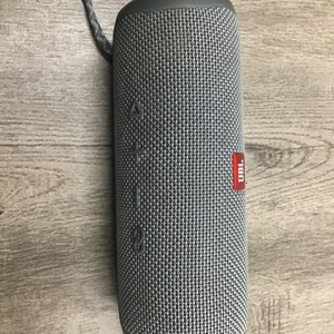 JBL FLIP 5 BLUETOOTH SPEAKER