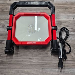 CRAFTSMAN LED WORK LIGTH W/ TRIPOD