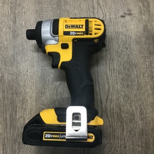DEWALT 20V IMPACT W BATTERY
