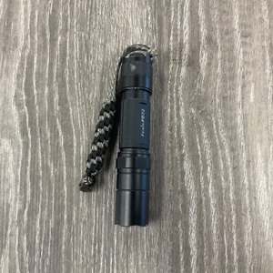 FENIX PD32 FLASHLIGHT