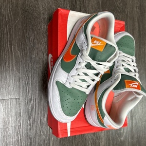 NIKE DUNK NY VS NY SIZE 9.5