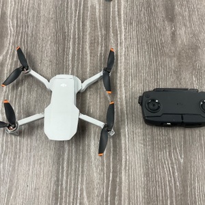 DJI MINI SE DRONE WITH REMOTE