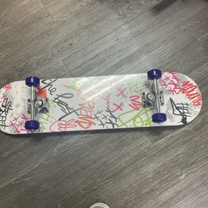 Skateboard 