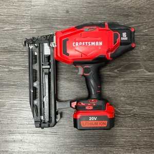 CRAFTSMAN CORDLESS 16GA FINISH NAILER WITH 20V BATERY