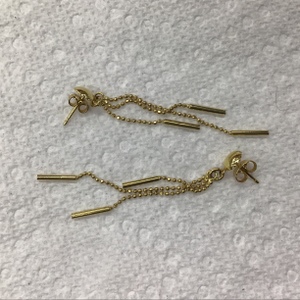 Female Yellow Gold Dangle Earrings 3.4g/18kt 