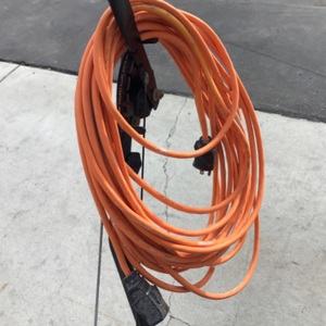 EXTENSION CORD