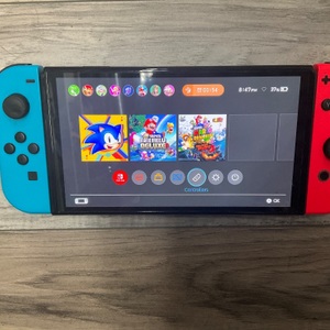 NINTENDO SWITCH HEG-001 NO DOCK OR CHARGER