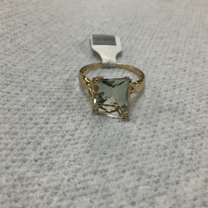 Yellow Gold Topaz Ring 4g/14kt