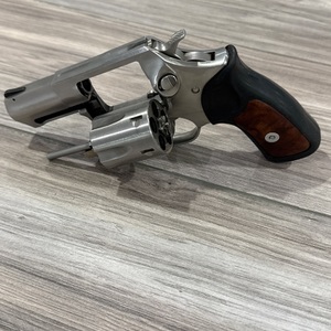 RUGER SP101 .357 REVOLVER