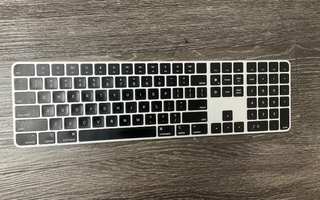 APPLE MAGIC KEYBOARD WITH TOUCH ID A2520