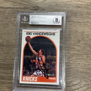 KIKI VANDEWEGHE SIGNED BASKETBALL CARD