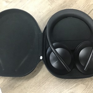 Bose 700 Headphones