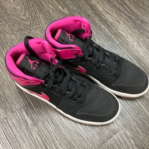 JORDAN 1 RETRO HIGH VIVID PINK S: 6Y