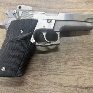 SMITH & WESSON  659