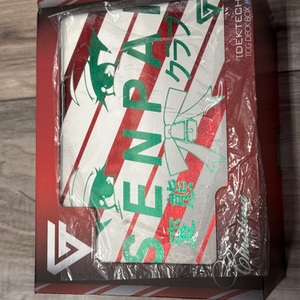 GEMTECH DEKTECH TCG DECK BOX 150+  SENPAI CHRISTINA