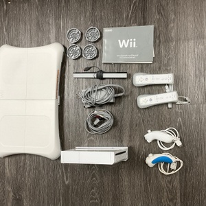 NINTENDO WII WITH BALANCE BOARD