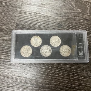 1941-1945 WALKING LIBERTY HALF DOLLAR SET
