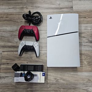 PS5 SLIM W/2 CONTROLLERS  CFI-2015
