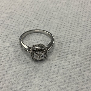 925 Sterling Silver Diamond Ring Size 7