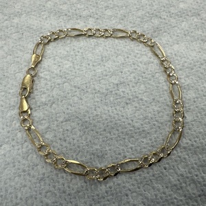 Gold 14kt Two tone 8.75" 6.2GR Figaro Bracelet 