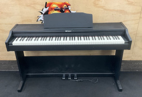 ROLAND RP102 88 KEY DIGITAL PIANO 