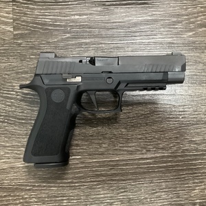 SIG SAUER P320 W/3 MAGS & CASE *AS-IS*