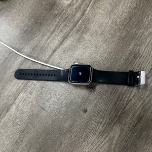 APPLE A2726 SE GEN 2 40MM WIFI + CELLULAR