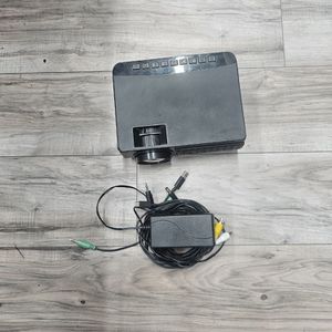GPX PJ300VP PROJECTOR