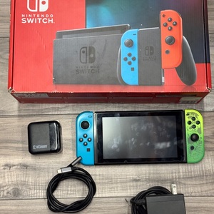 NINTENDO SWITCH WITH BOX AND THIRD PARTY DOCK HAC-001(-01)