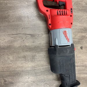 MILWAUKEE 360° ROTATING HANDLE SAWZALL