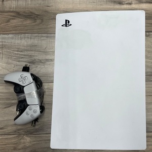 PLAYSTATION 5 CFI-1215A WITH CORDS AND CONTROLLER