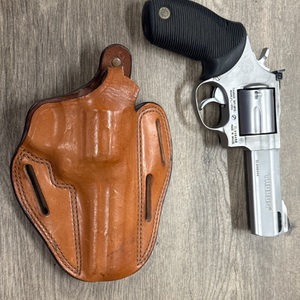 TAURUS TRACKER 44MAG WITH HOLSTER