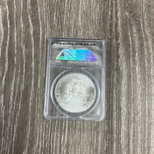 2016-S SILVER EAGLE MS69