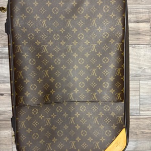 LOUIS VUITTON PEGEASE LUGGAGE