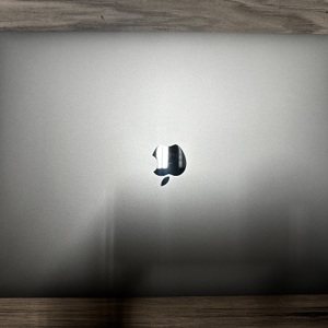 Apple A2141 MACBOOK PRO 2019 W/ TOUCHBAR