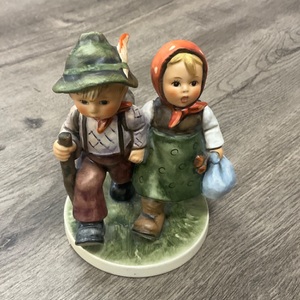 HUMMEL GOEBEL GOING HOME GIRL AND BOY FIGURNINE