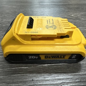 DEWALT DCB203 AS-IS