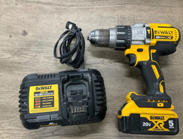 DEWALT 20V HAMMER DRILL