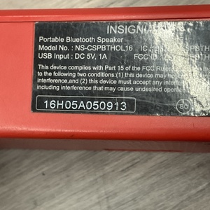 INSIGNIA BLUETOOTH SPEAKER
