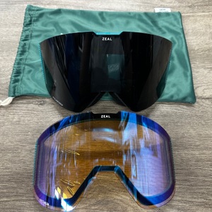 ZEAL SNOWBOARD/SKI GOGGLES
