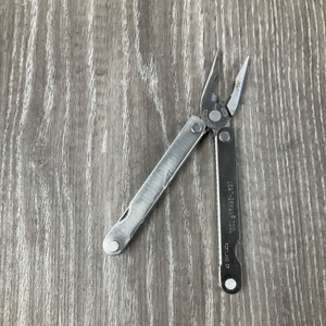 LEATHERMAN MULTITOOL 